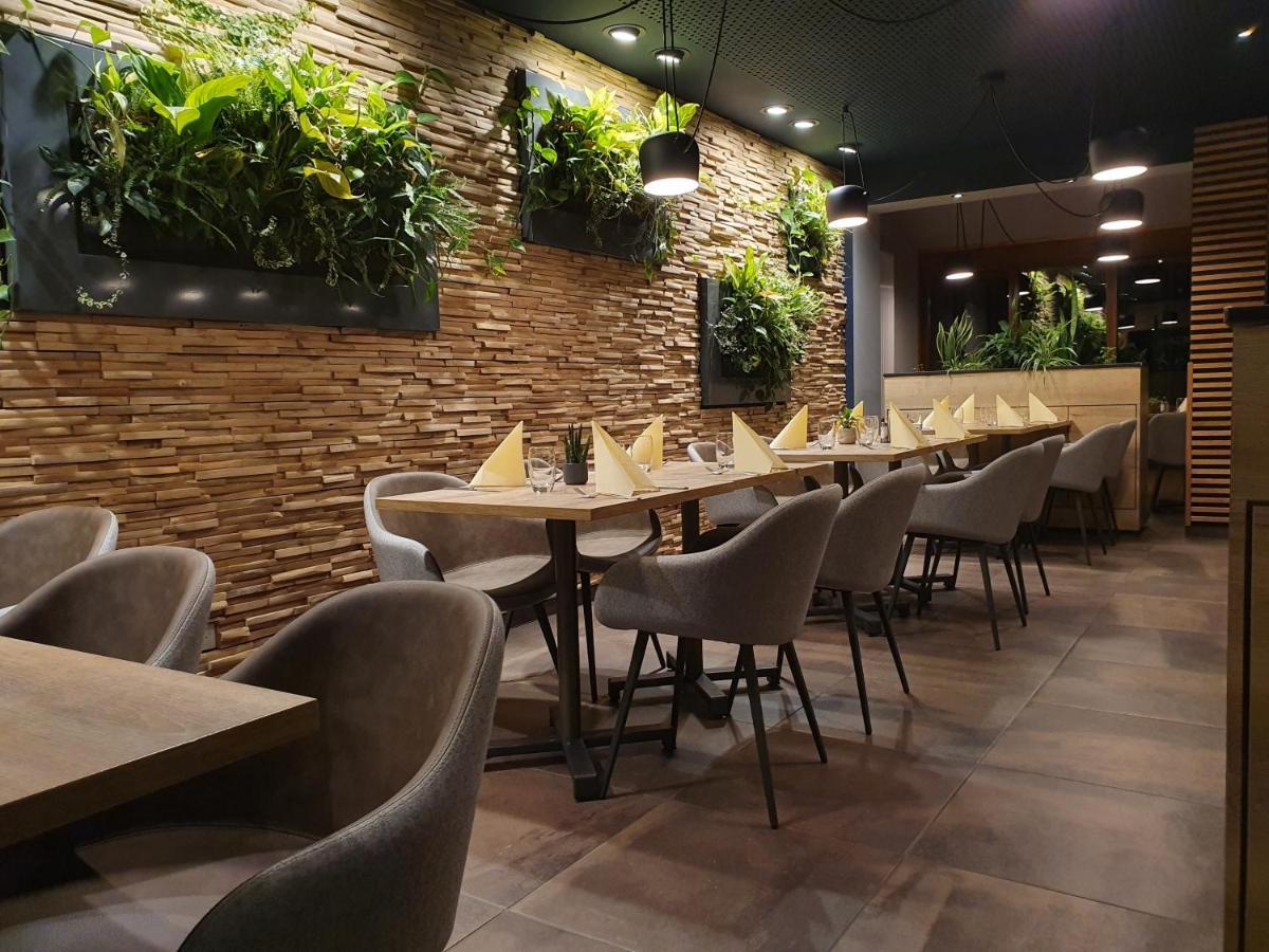 Hotel Le Caballin Vogelgrun 外观 照片